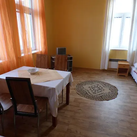 Apartment Konig *